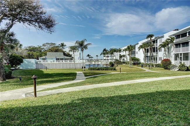 Building Photo - 1550 NE Ocean Blvd