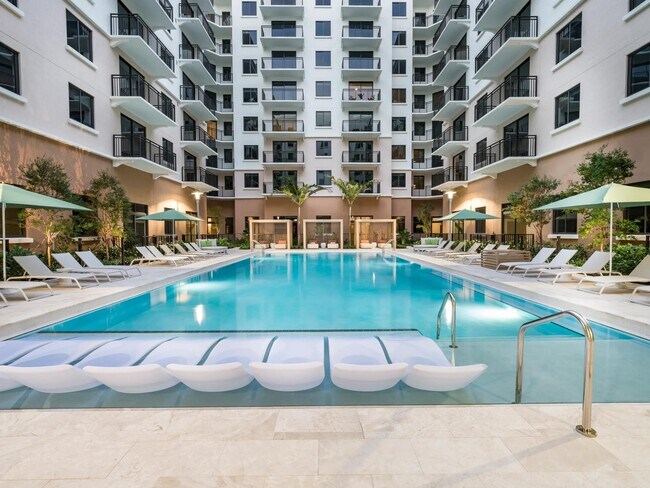 Building Photo - Modera Academical Village