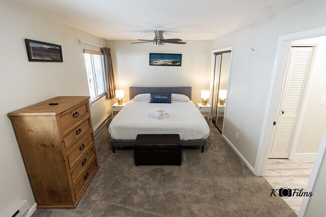 Building Photo - 360 Galaxy Ln