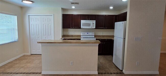 Foto del edificio - 13479 Applerose Ln