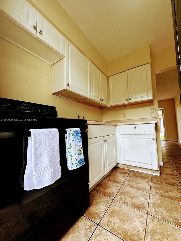 Primary Photo - 146 NW 40th Ct