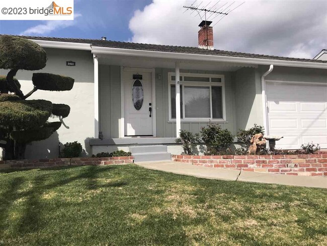 Foto del edificio - 2433 Lyle Ct