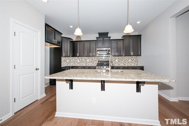 Foto del edificio - 1634 Cary Reserve Dr
