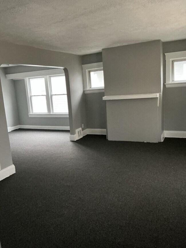 Foto del edificio - 3412 E 123rd St