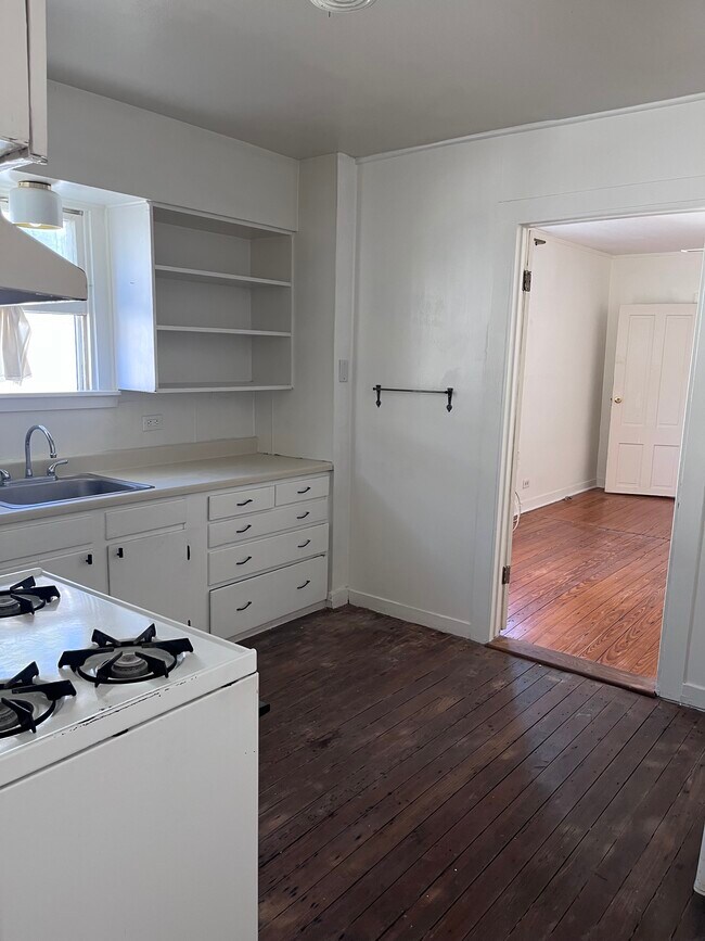 Kitchen, Office is adjacent - 2610 N Flores St