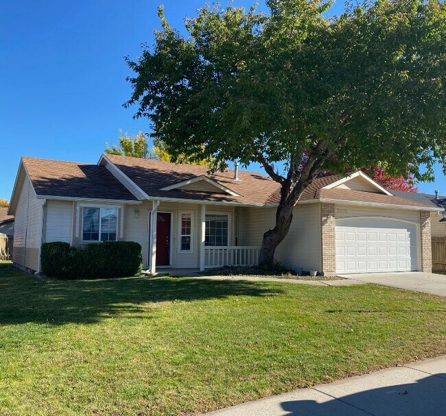 Foto del edificio - 2200 E Grapewood Dr