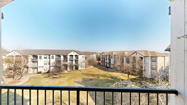 Interior Photo - Lakeline Villas