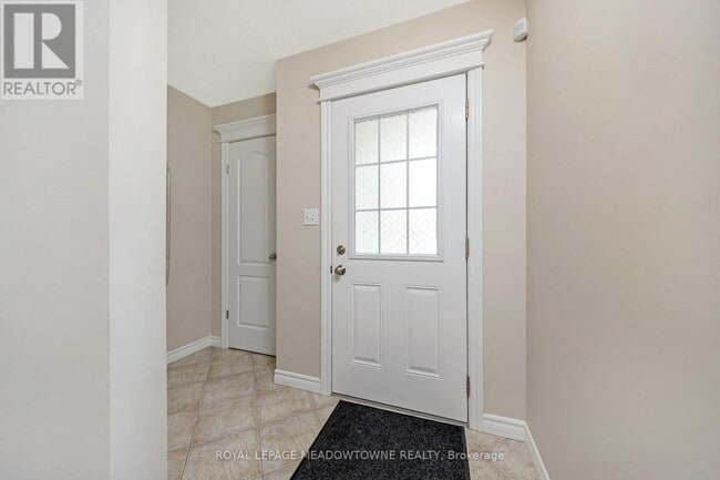 Building Photo - 324 Severn Dr