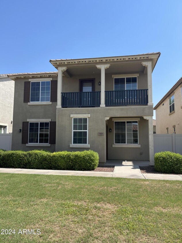 Primary Photo - 3906 E Leslie Dr