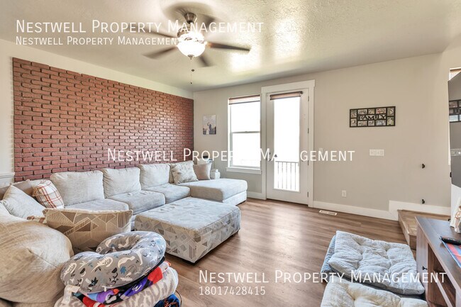 Foto del edificio - $250 OFF 1ST MONTH'S RENT - Amazing 3-bed ...