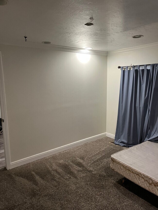 Foto del edificio - 765 RedMaple Rd E