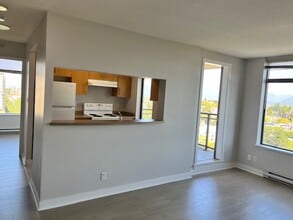 Building Photo - 3660 Vanness Av