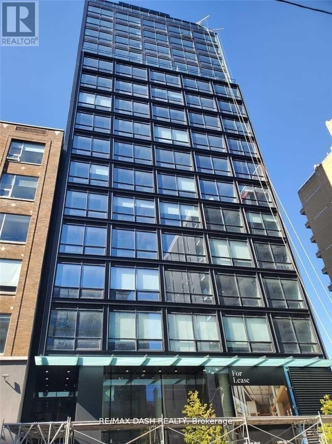 Building Photo - 458 Richmond St W