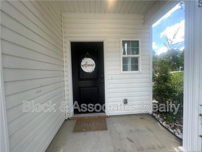 Building Photo - 705 Georgetown Cir