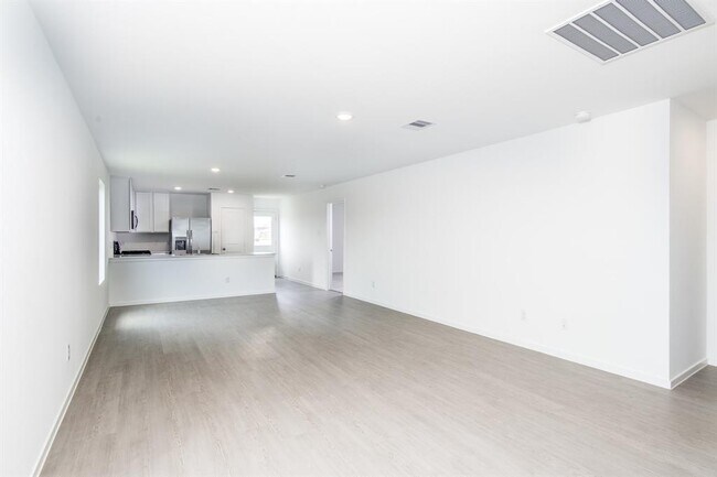 Foto del edificio - 640 Magnolia Creek Dr
