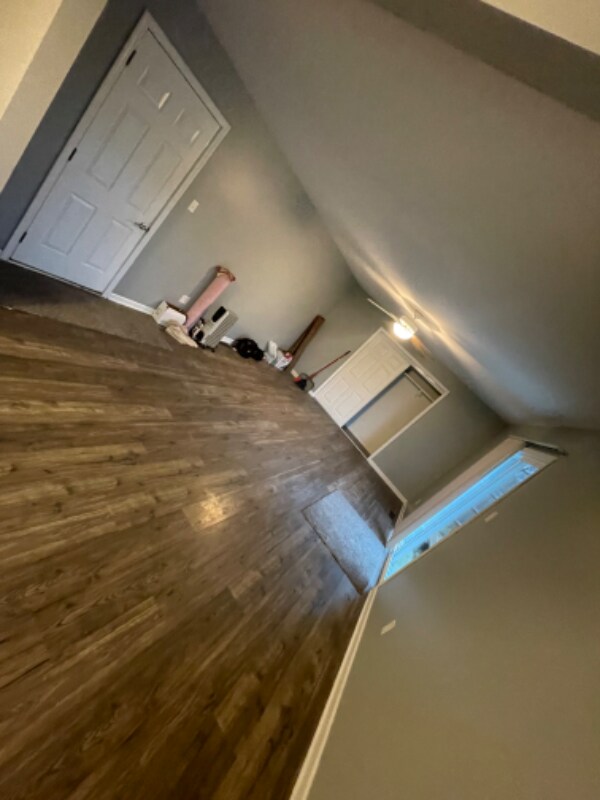 Building Photo - 609 Oswego Rd