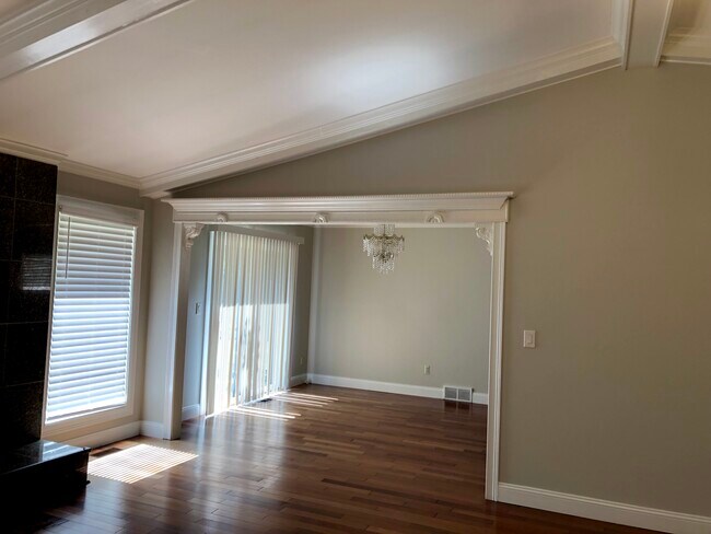 Foto del edificio - 31671 Belmont St