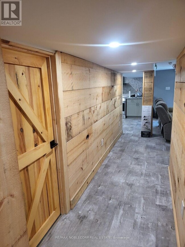 Building Photo - 56 Argyle Crescent