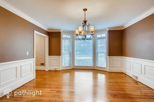 Building Photo - 545 Wayt Rd, Roswell, GA, 30076