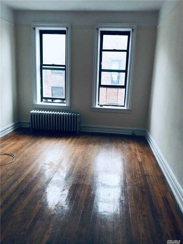 Foto del edificio - 86-04-86-96 96th St