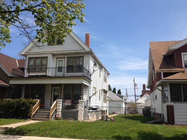 Building Photo - 3026 S 12th St