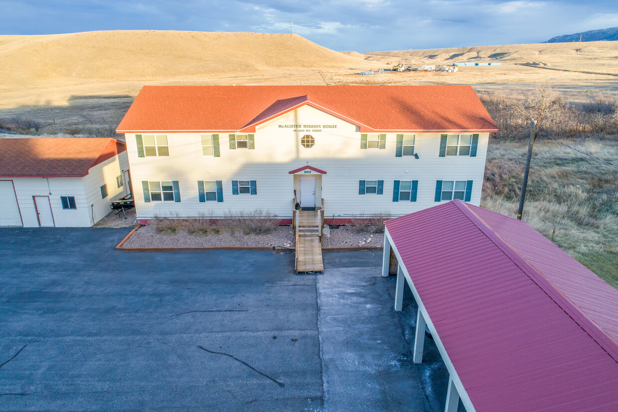 Primary Photo - 3917 Casper Mountain Rd