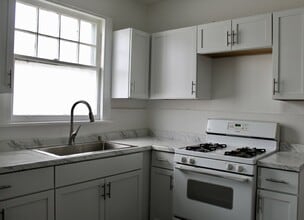 Building Photo - 228 Weiss St