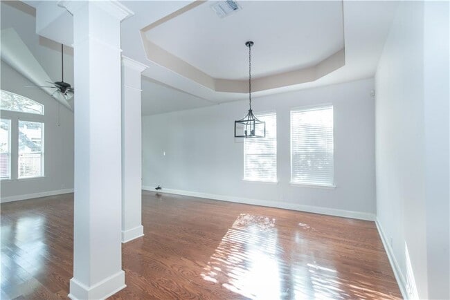 Building Photo - 2611 Salerno Pl