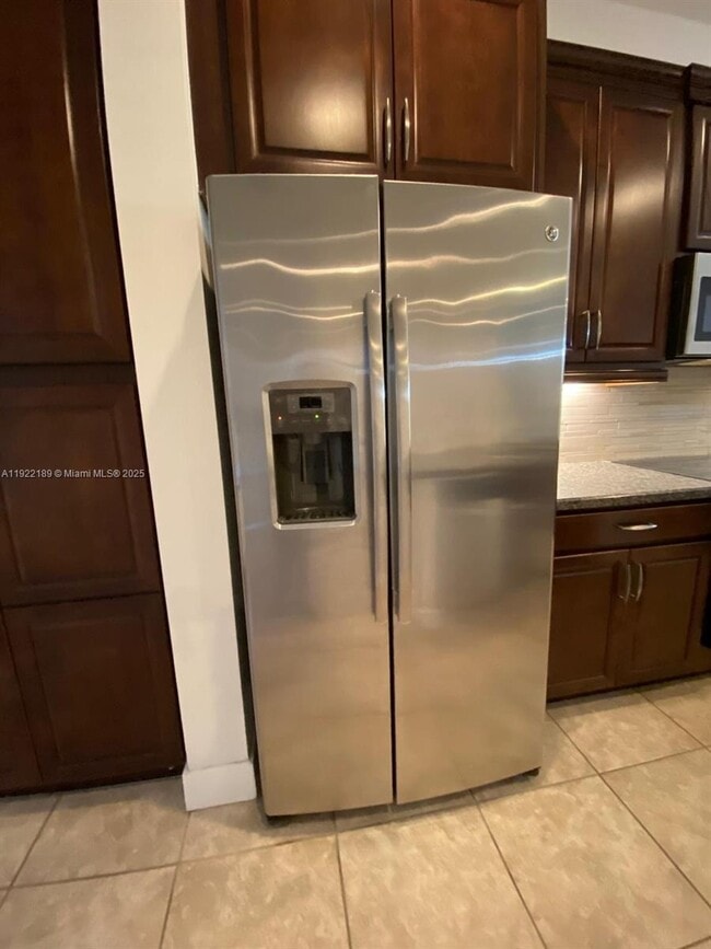 Foto del edificio - 9823 W 34th Ln