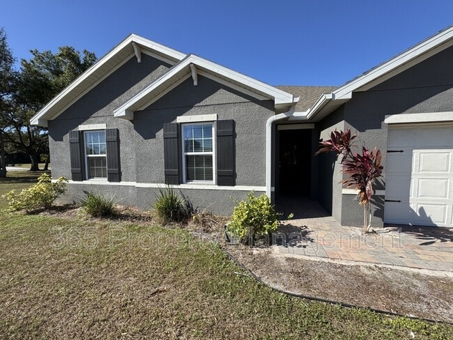 Building Photo - 471 Seasons Dr