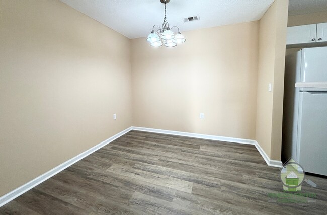 Foto del edificio - 105 McKenna Cir