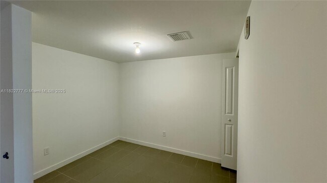 Foto del edificio - 1600 NE 1st Ave