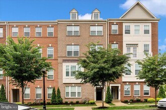 Building Photo - 7135 Delegate Pl