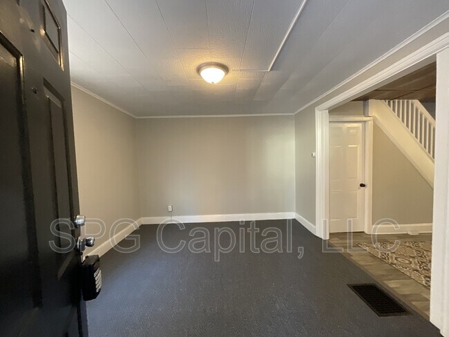 Foto del edificio - 32 N 2nd St