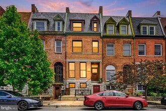 Building Photo - 1625 St Paul St