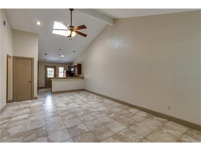 Foto del edificio - 2921 Clover Ln