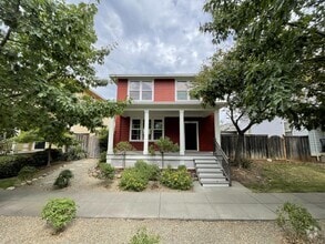 Building Photo - 2388 England St