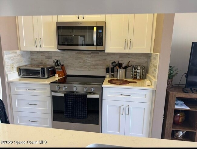 Foto del edificio - 118 Beach Park Ln