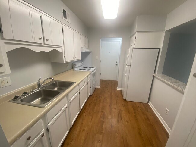 Updated kitchen - 9949 Kennedy Ave