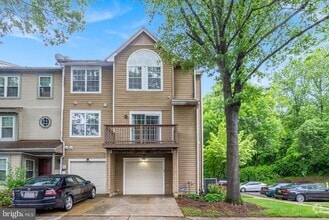 Building Photo - 4838 Brookstone Terrace