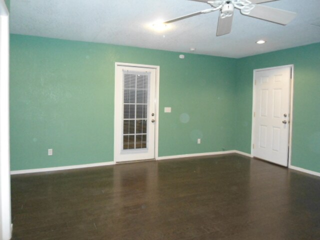 Primary Photo - 809 Bel Esprit Cir