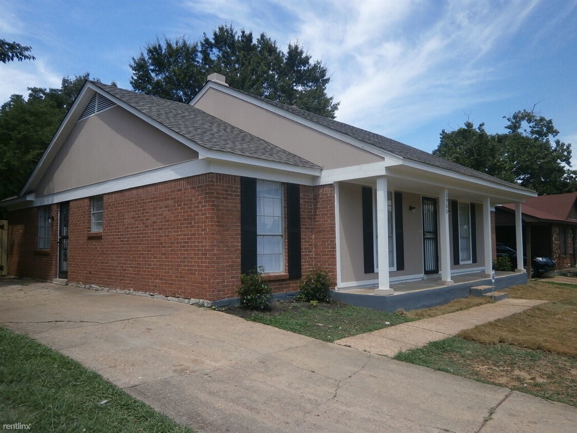 Building Photo - 2980 Meadowfair Rd