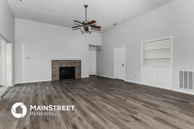 Foto del edificio - 525 Country View Ln