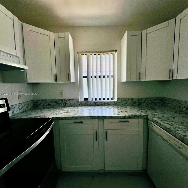 Foto del edificio - 4030 NW 87th Ave