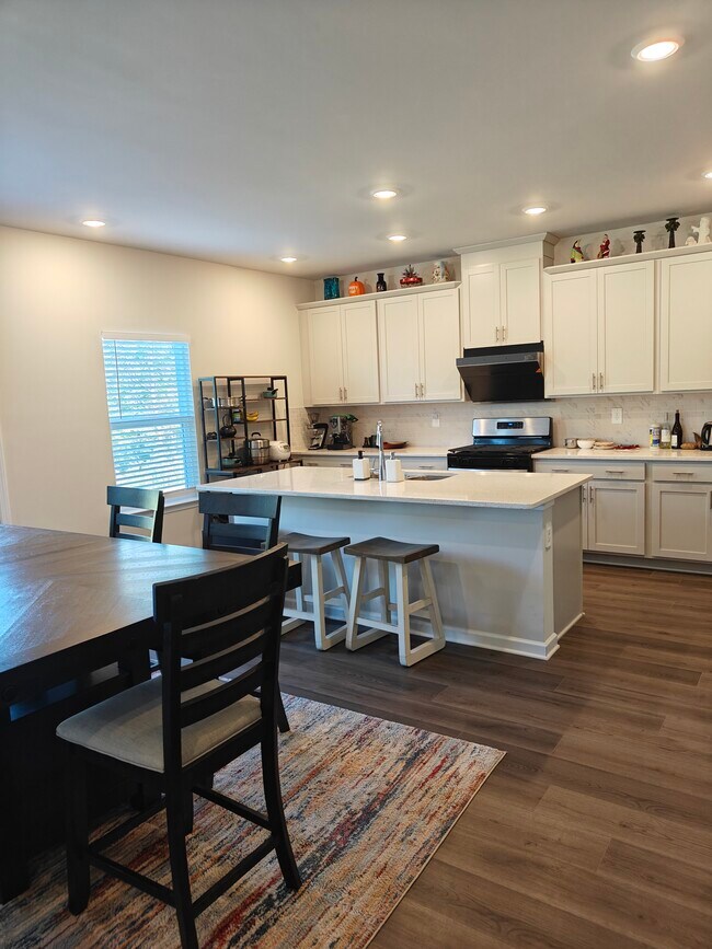 Photo - 1921 Dosk Ave House