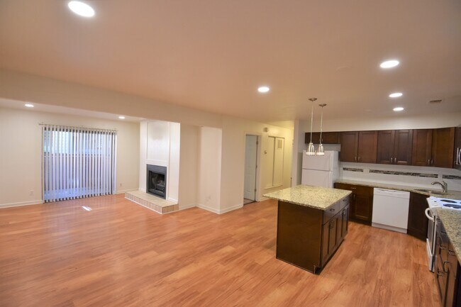 Foto del edificio - 735 Arapahoe Ave