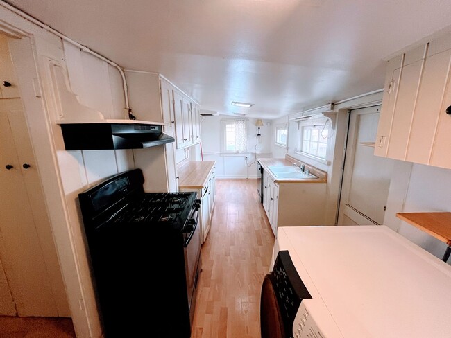 Foto del edificio - 2 Bedroom 1 Bath House in North Pacific Beach