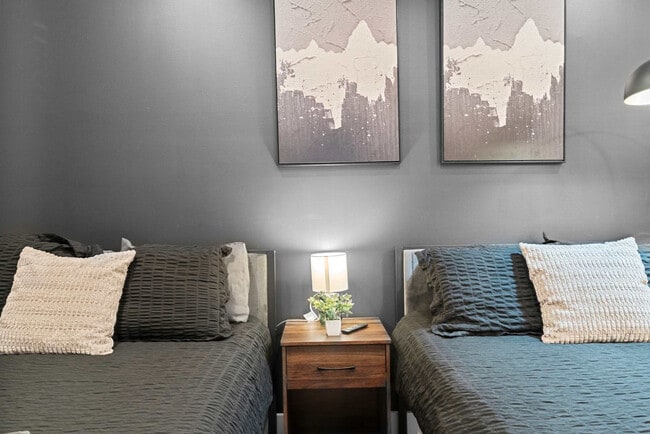 Building Photo - 1442 Hamilton St