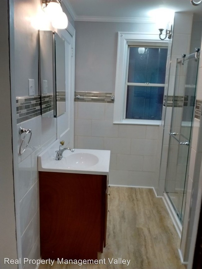 Foto del edificio - 5 br, 2 bath House - 512 Jefferson Avenue