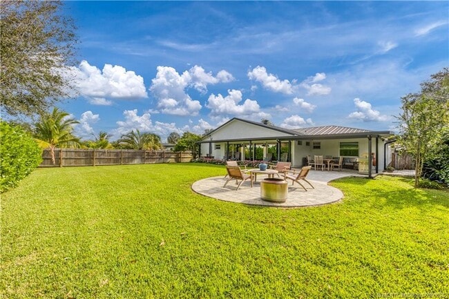 Foto del edificio - 533 SE Ocean Spray Terrace